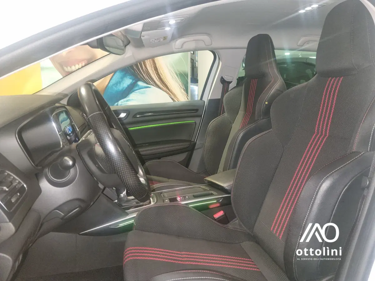 Renault Mégane Sporter usata a Cagliari (8)