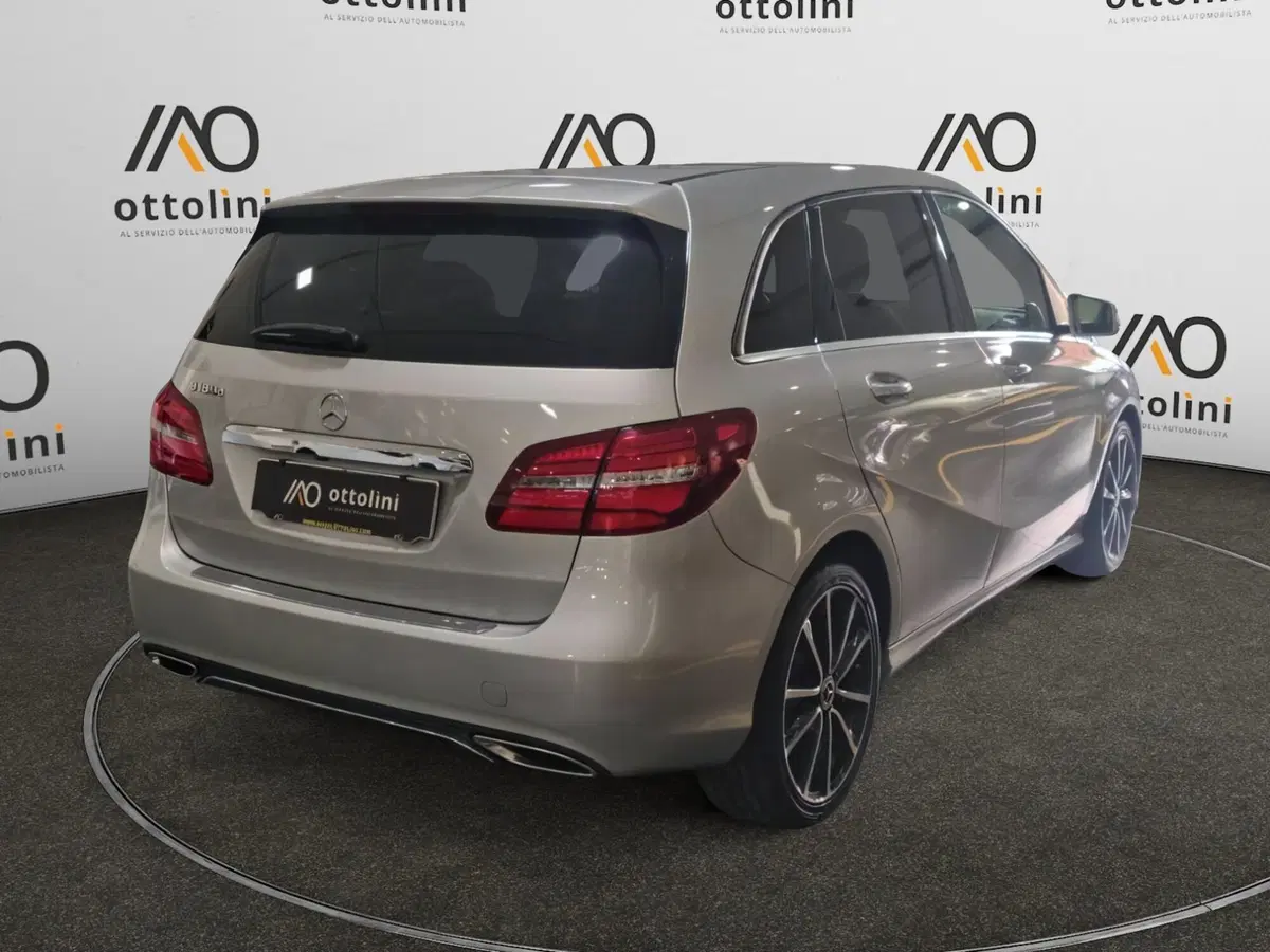 Mercedes-Benz Classe B usata a Cagliari (4)