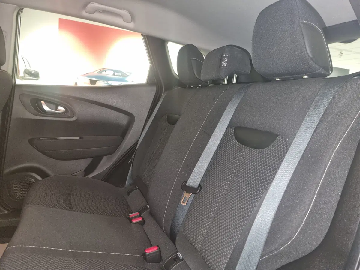 Renault Kadjar usata a Cagliari (9)