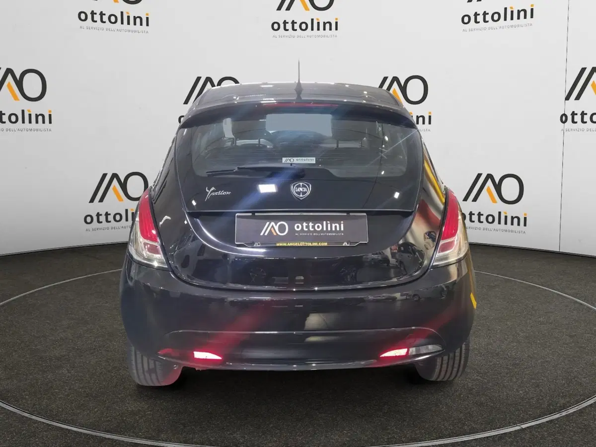 Lancia Ypsilon usata a Cagliari (5)