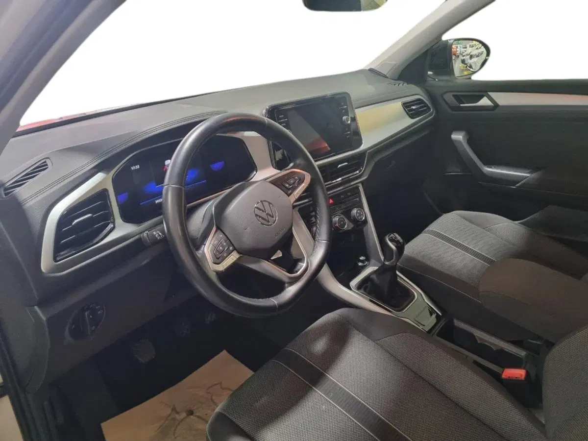 Volkswagen T-Roc usata a Cagliari (6)