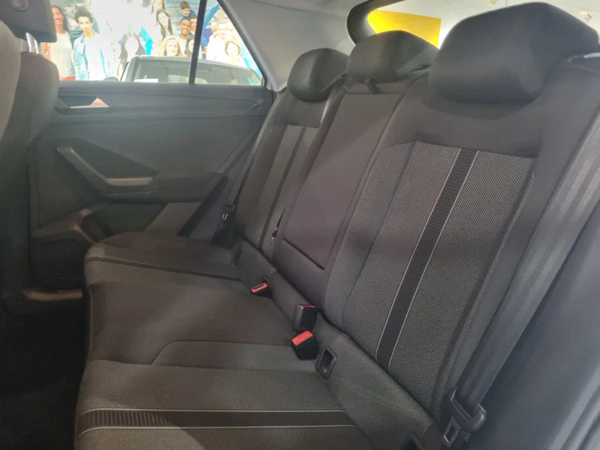 Volkswagen T-Roc usata a Cagliari (9)