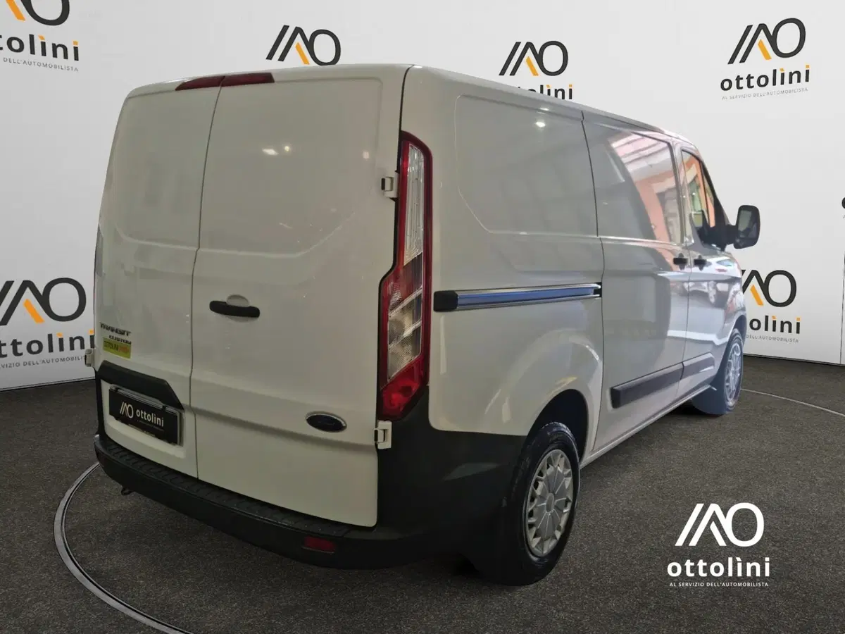 Ford Transit Custom Furgone usata a Cagliari (3)