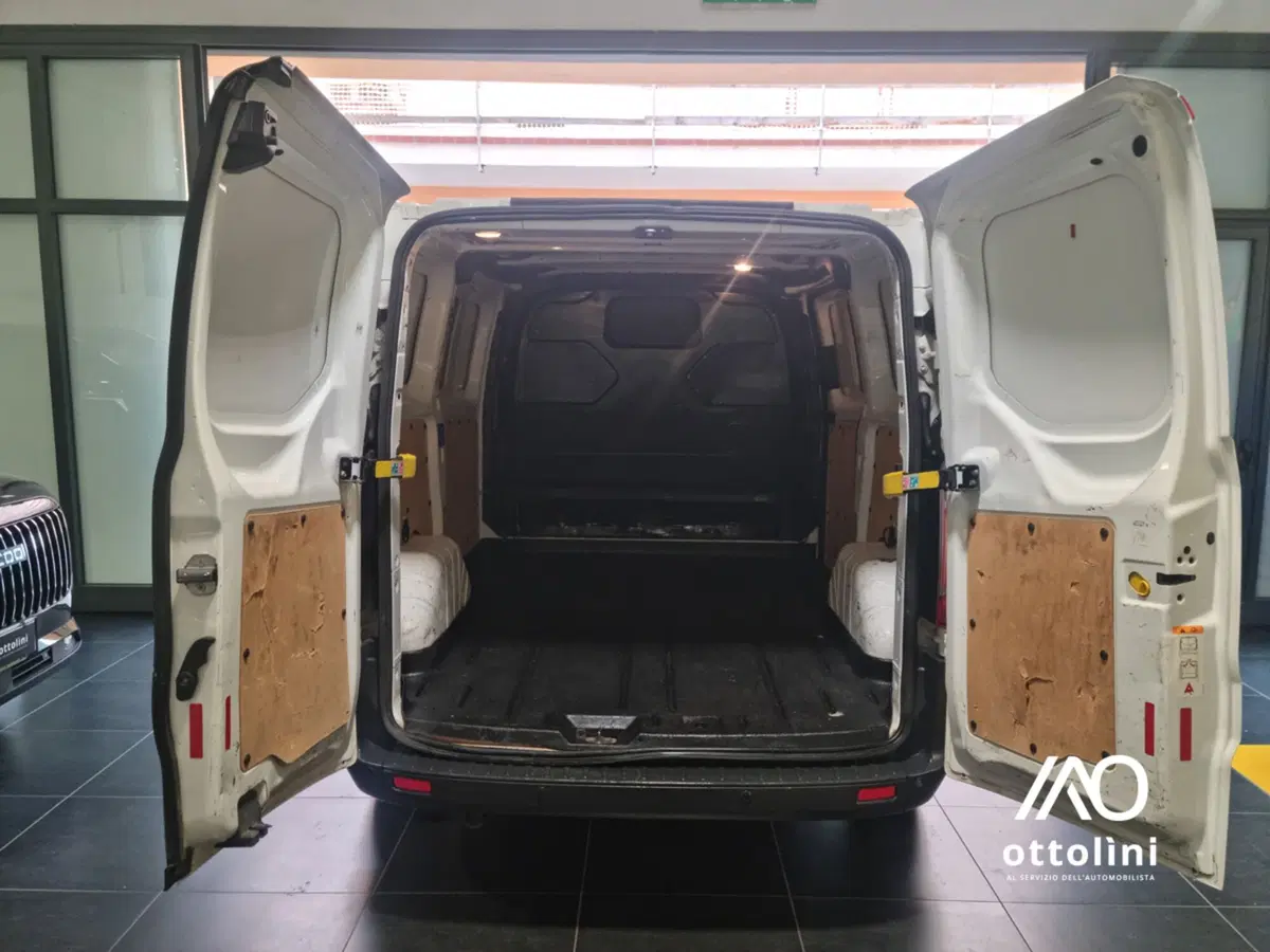 Ford Transit Custom Furgone usata a Cagliari (7)
