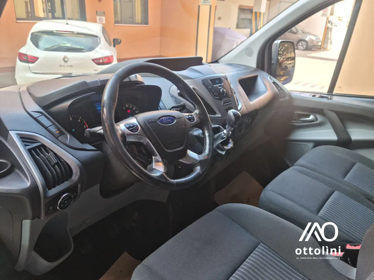 Ford Transit Custom Furgone usata a Cagliari (8)