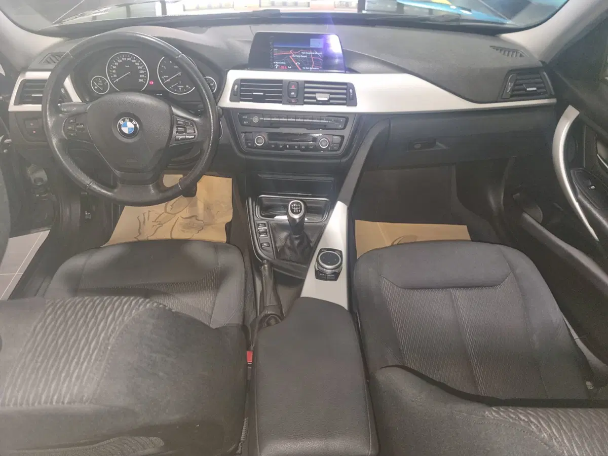 BMW Serie 3 usata a Cagliari (7)