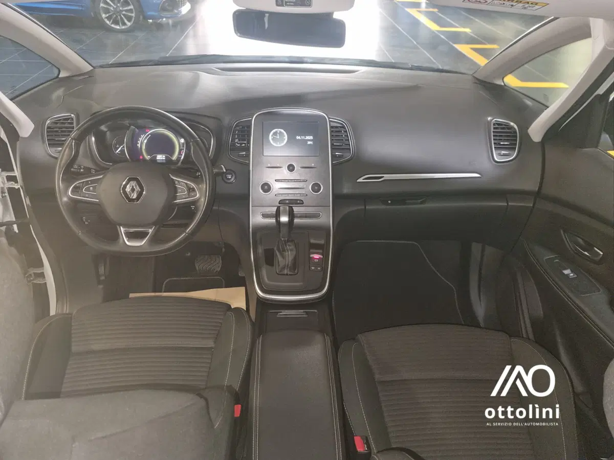 Renault Grand Scénic usata a Cagliari (7)
