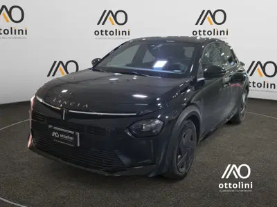 Lancia Ypsilon 1.2 mhev Edizione Cassina e-dct del 2025 usata a Cagliari