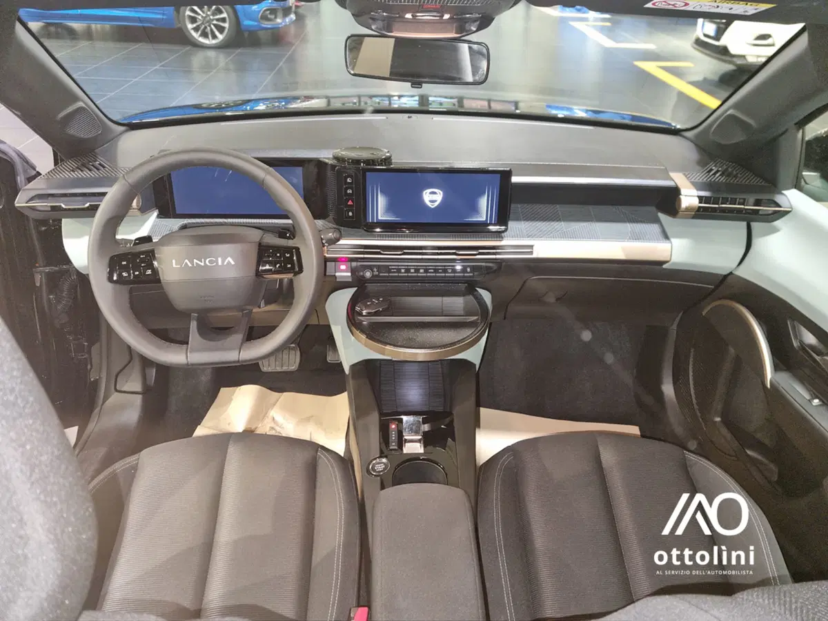 Lancia Ypsilon usata a Cagliari (7)