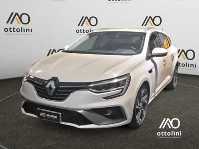 Renault Mégane Sporter Plug-in Hybrid E-TECH 160 R.S. Line del 2021 usata a Cagliari