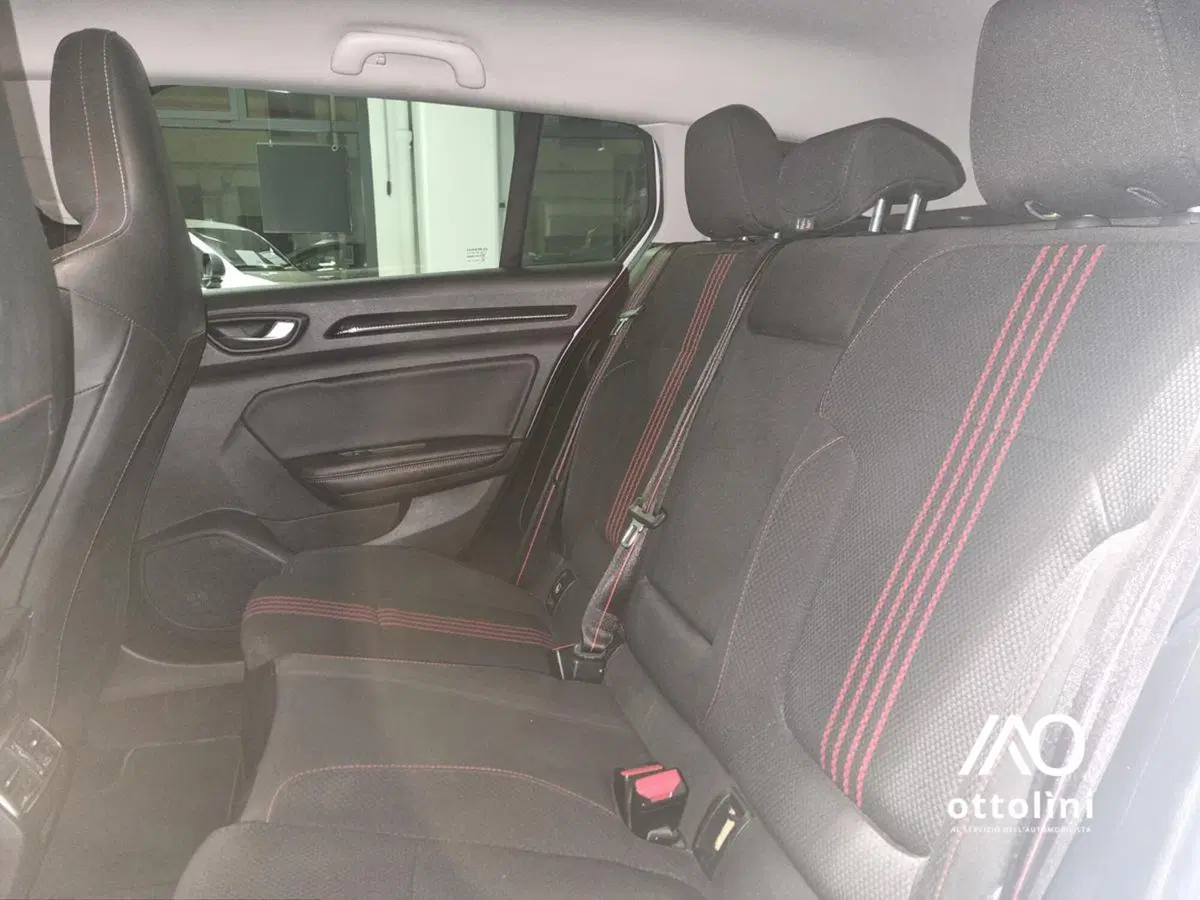 Renault Mégane Sporter usata a Cagliari (9)