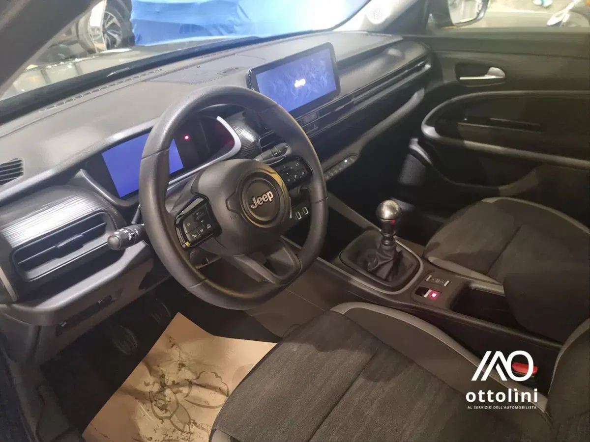 Jeep Avenger usata a Cagliari (6)