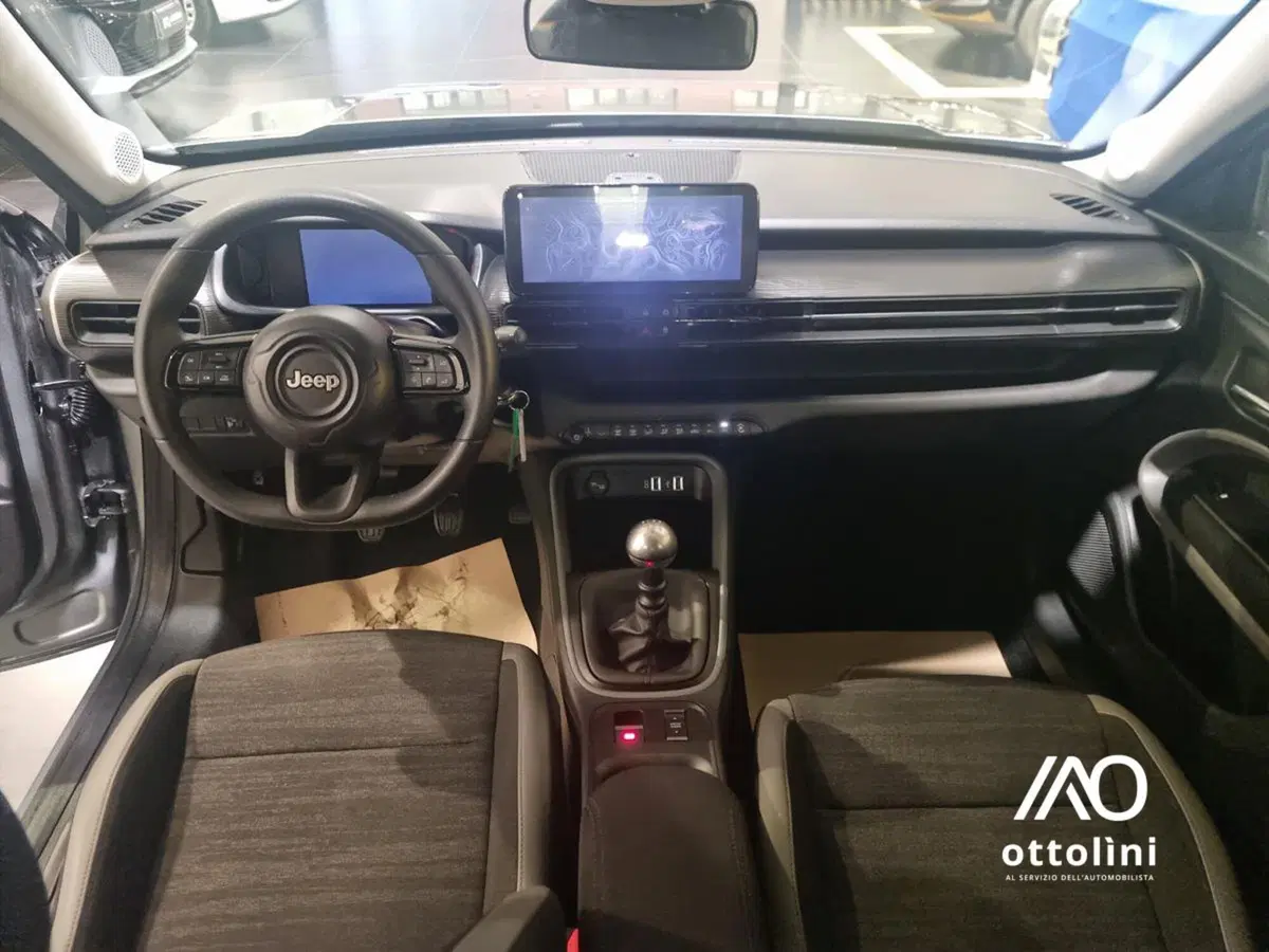 Jeep Avenger usata a Cagliari (7)