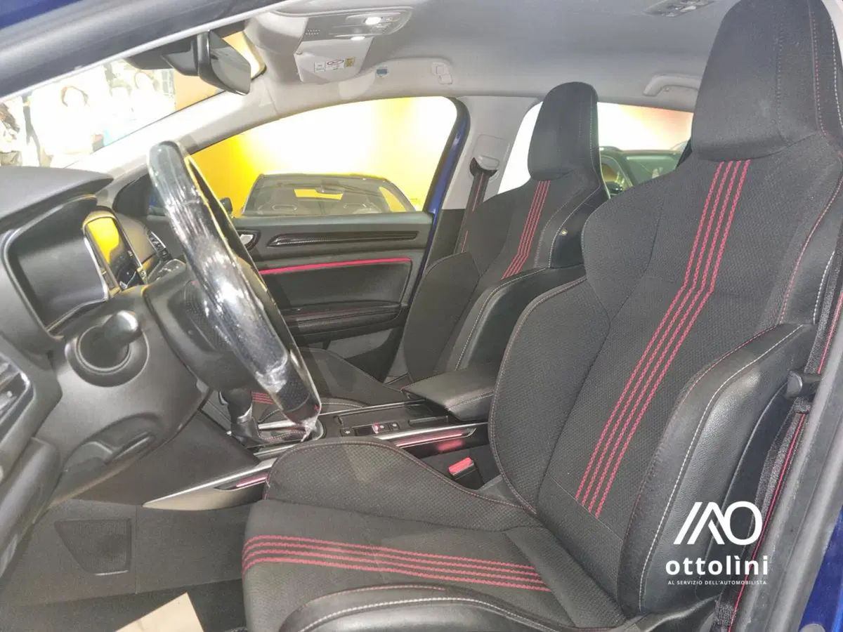 Renault Mégane Sporter usata a Cagliari (8)