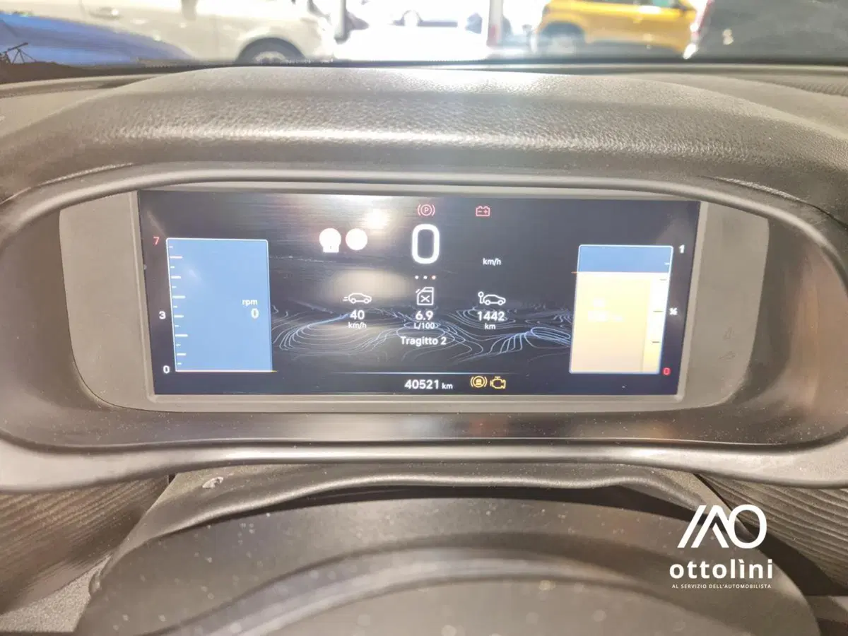 Jeep Avenger usata a Cagliari (10)