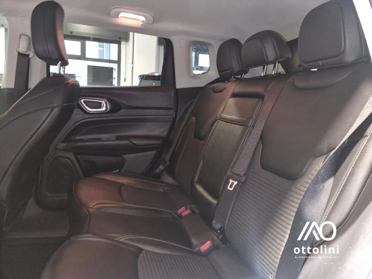 Jeep Compass usata a Cagliari (9)