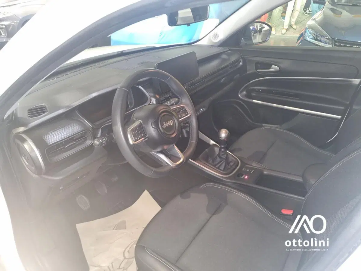 Jeep Avenger usata a Cagliari (6)