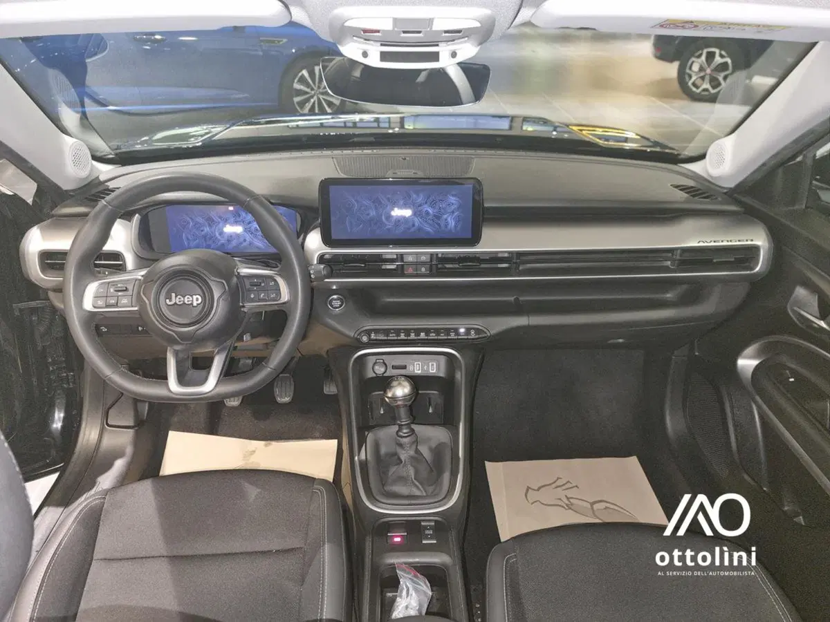 Jeep Avenger usata a Cagliari (7)