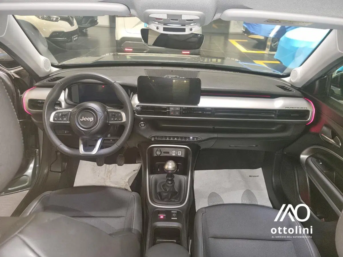 Jeep Avenger usata a Cagliari (7)