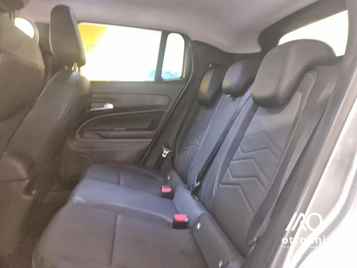 Jeep Avenger usata a Cagliari (9)