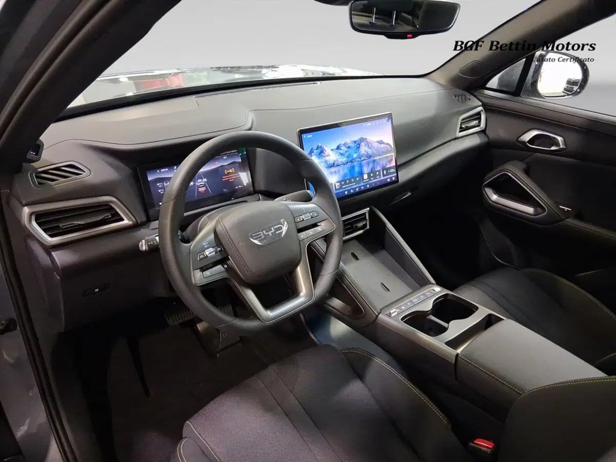 Byd Atto 2 DM-i nuova a Padova (12)