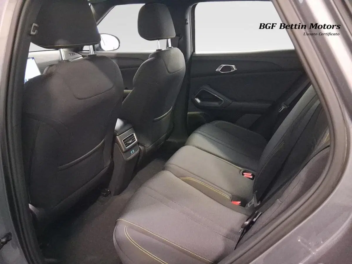 Byd Atto 2 DM-i nuova a Padova (14)