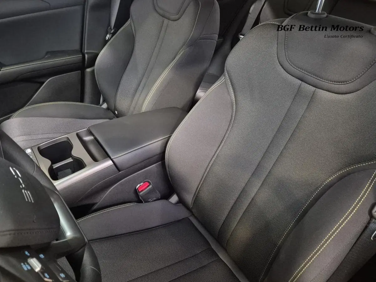 Byd Atto 2 DM-i nuova a Padova (13)