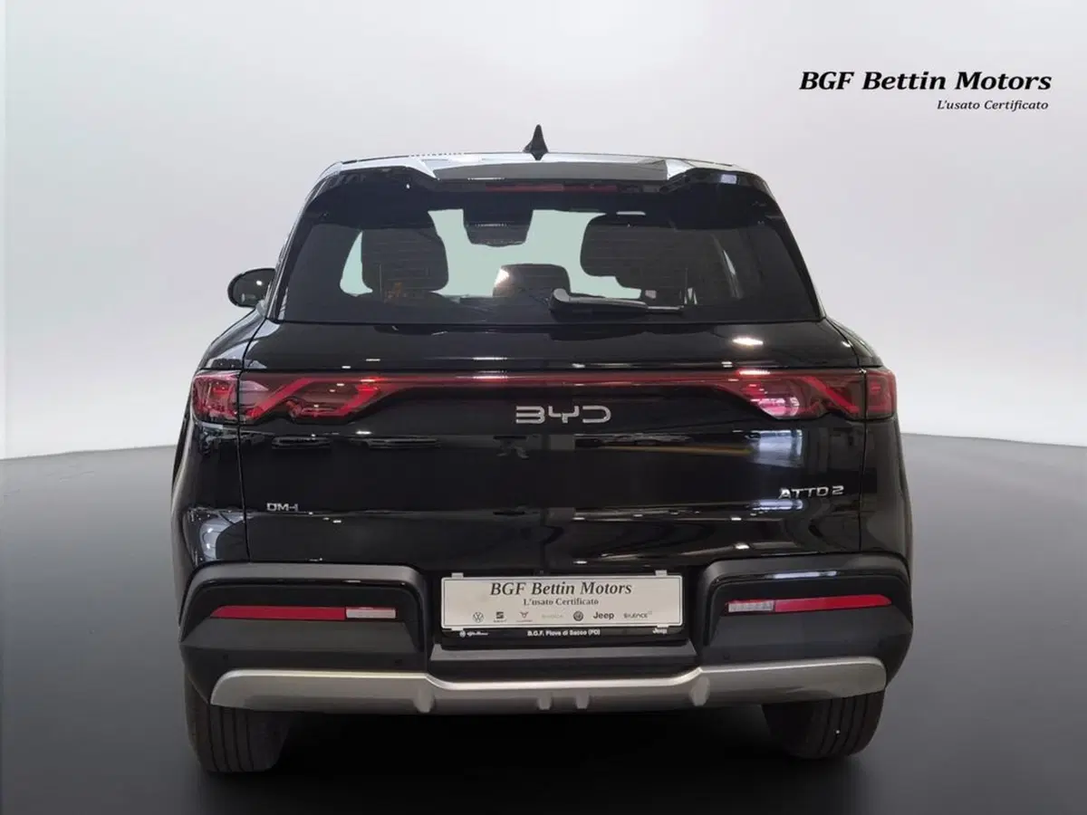 Byd Atto 2 DM-i nuova a Padova (8)