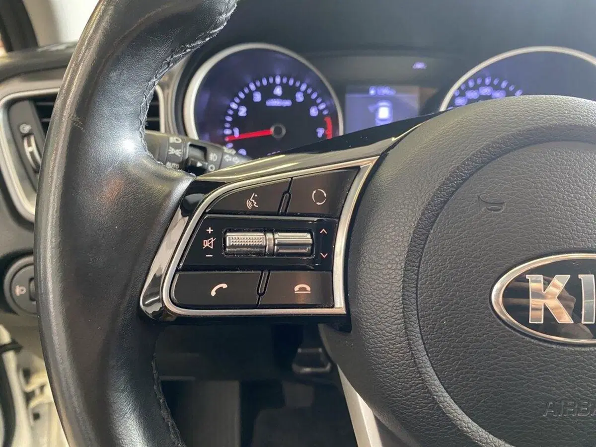 Kia Ceed usata a Torino (13)