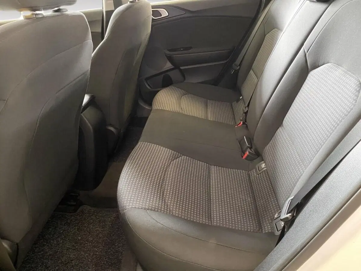 Kia Ceed usata a Torino (8)