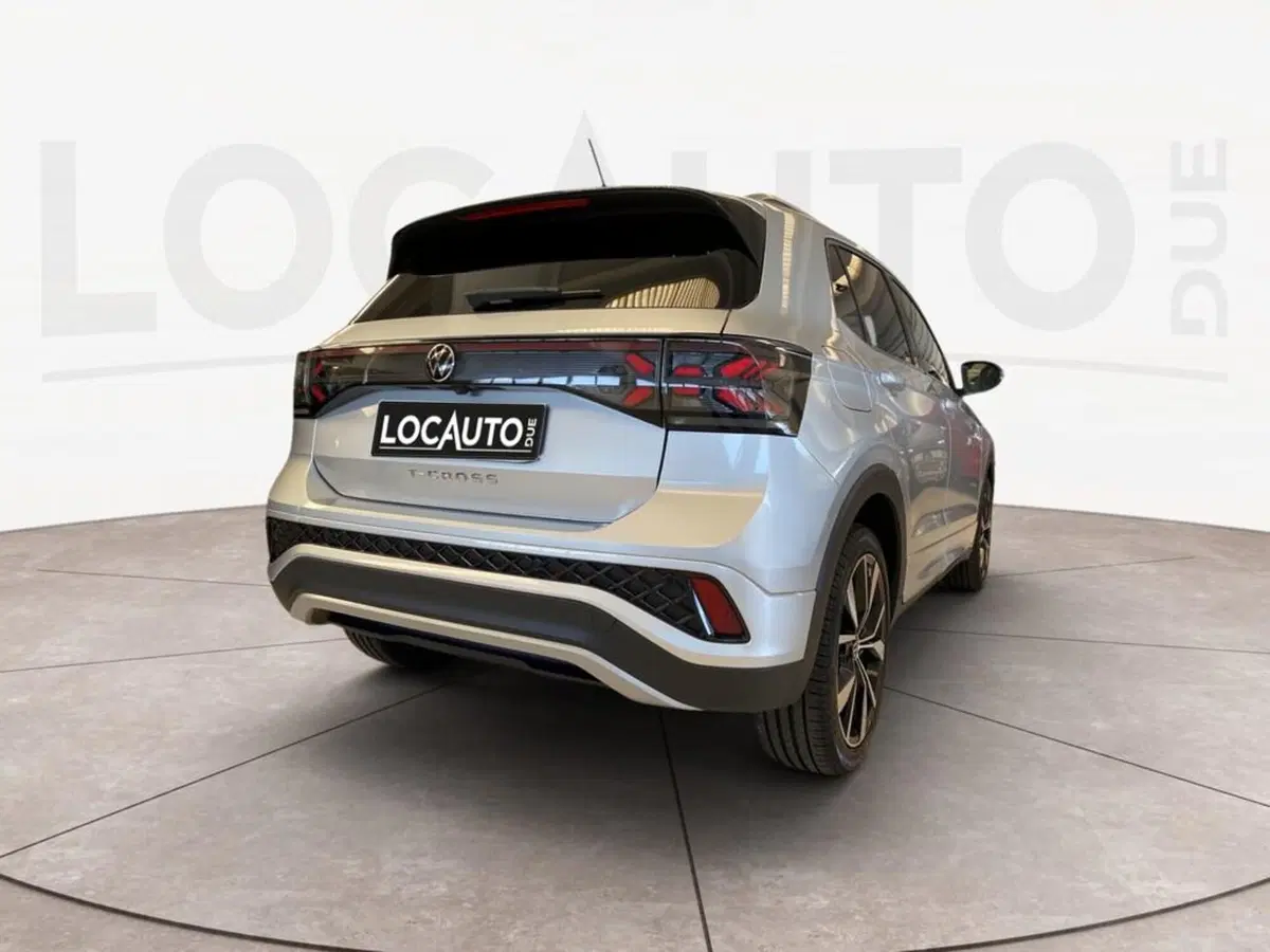 Volkswagen T-Cross usata a Torino (4)