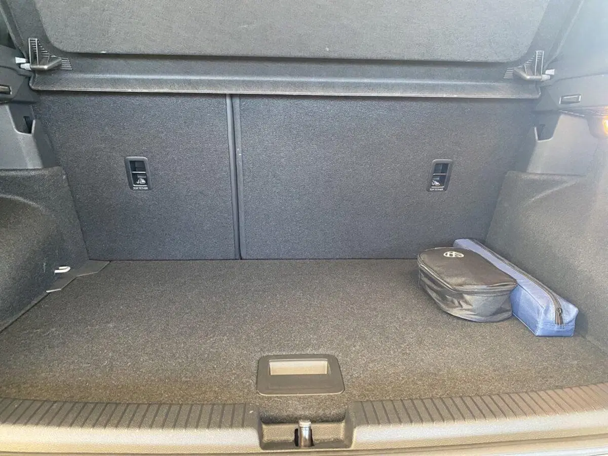 Volkswagen T-Cross usata a Torino (9)