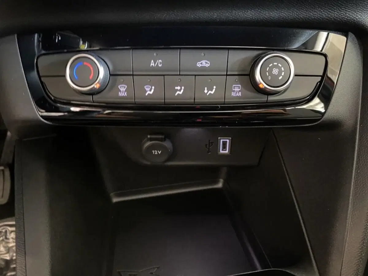 Opel Corsa nuova a Torino (11)
