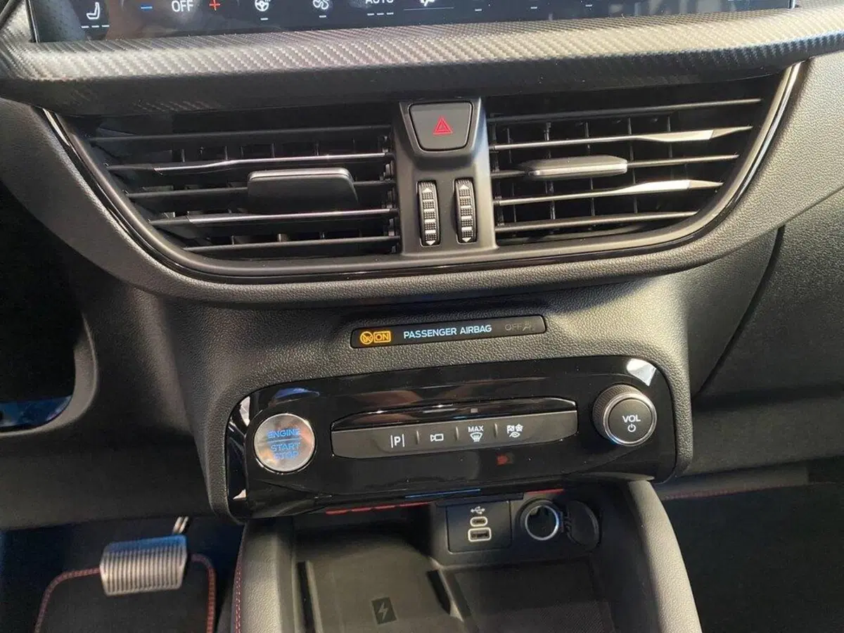 Ford Kuga nuova a Torino (11)