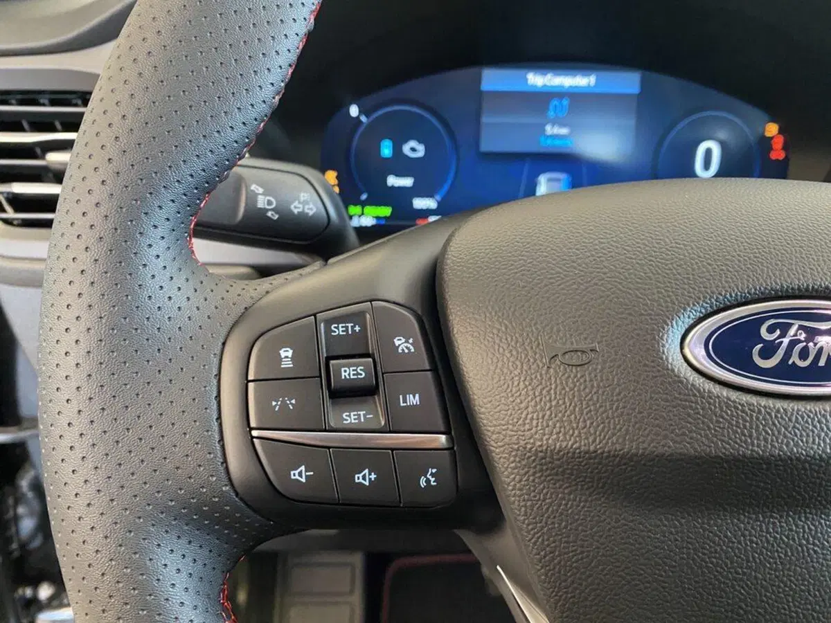 Ford Kuga nuova a Torino (13)