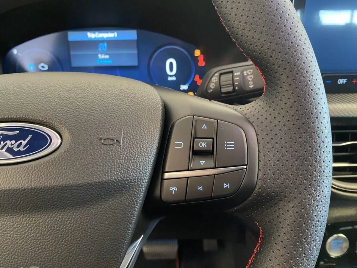 Ford Kuga nuova a Torino (14)