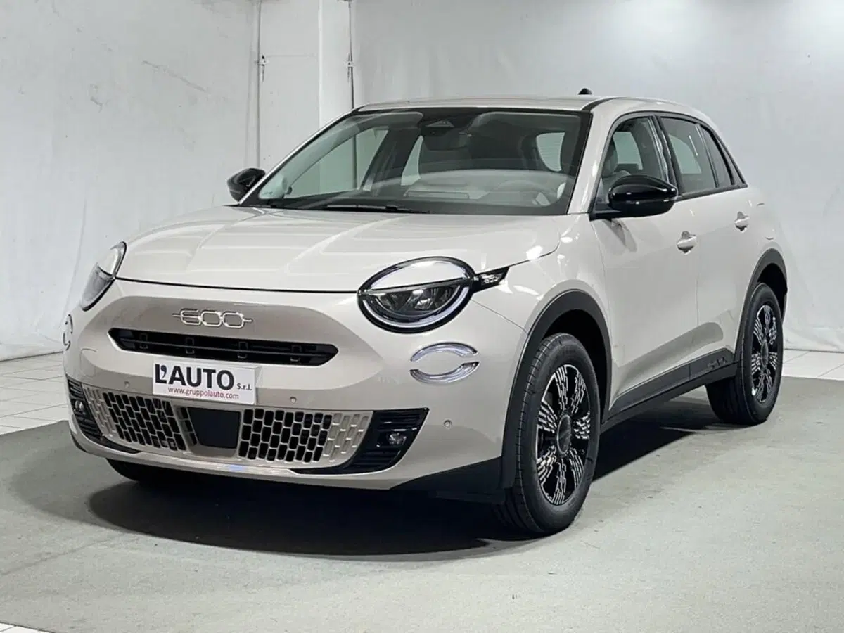 Fiat 600 nuova a Sondrio