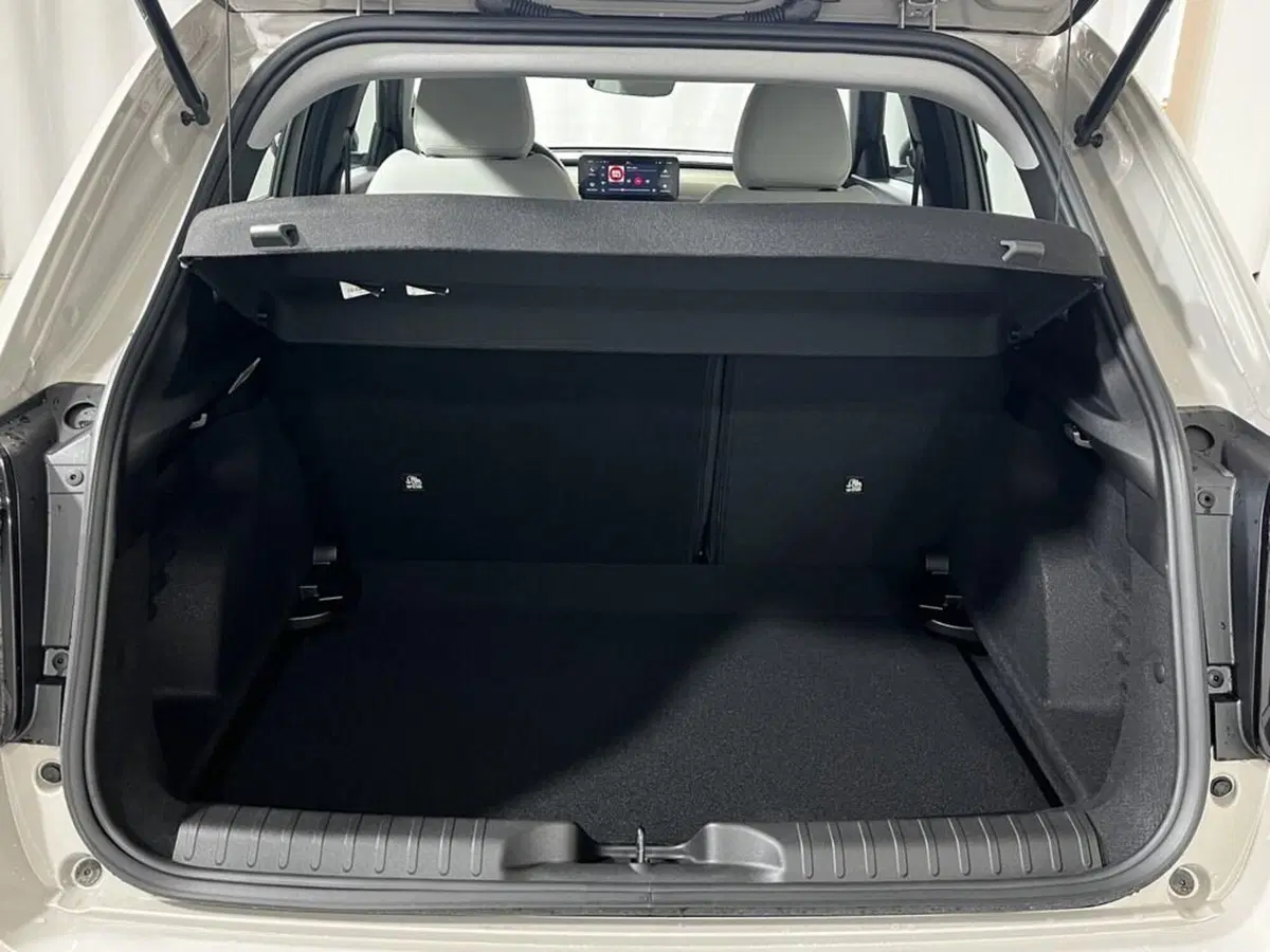 Fiat 600 nuova a Sondrio (15)