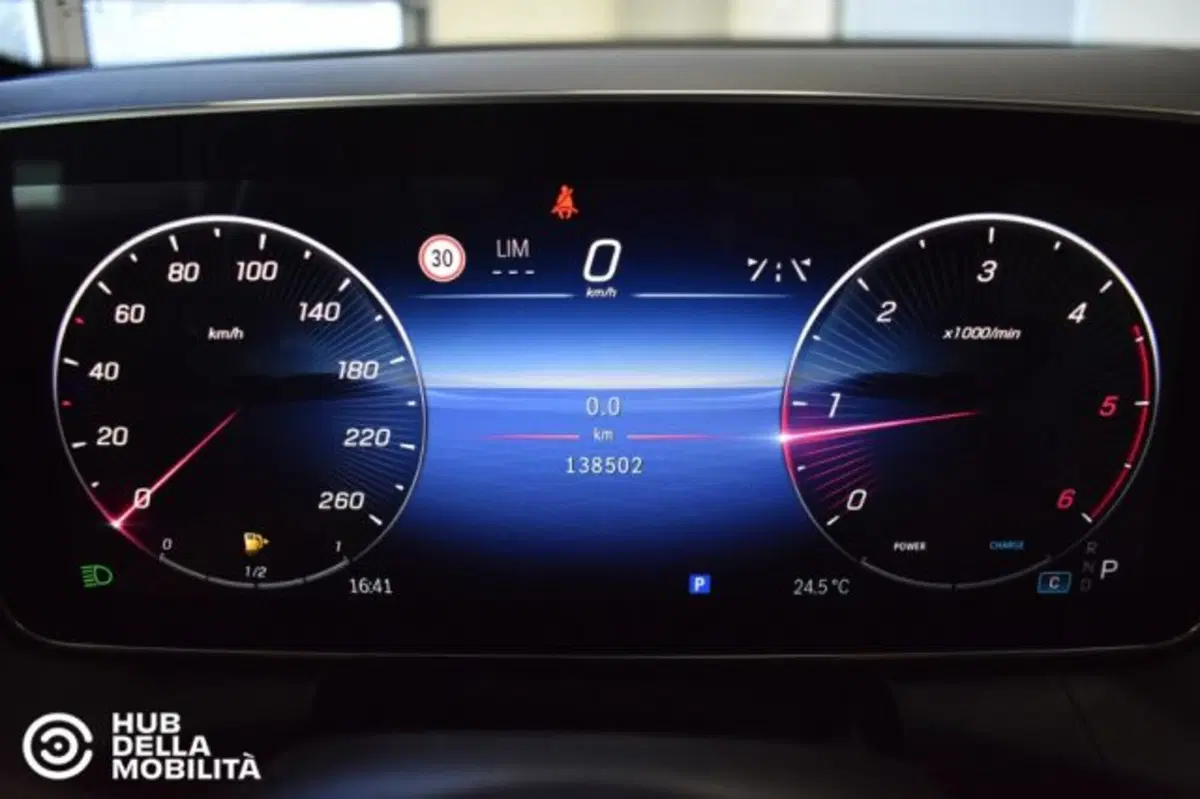 Mercedes-Benz GLC usata a Perugia (8)