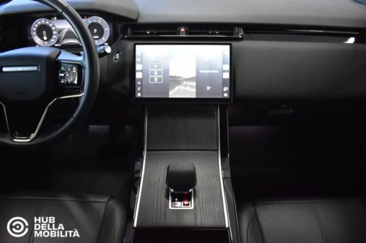 Land Rover Range Rover Velar usata a Perugia (11)