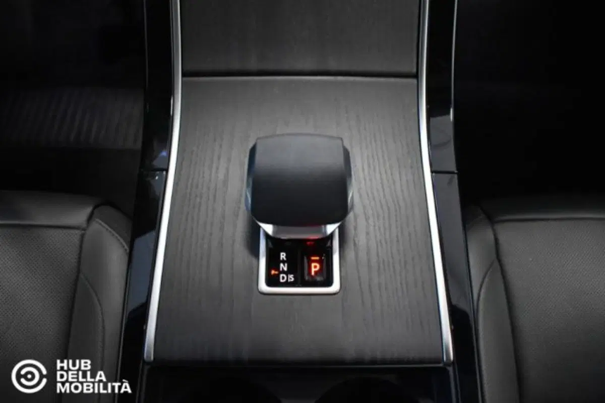 Land Rover Range Rover Velar usata a Perugia (12)
