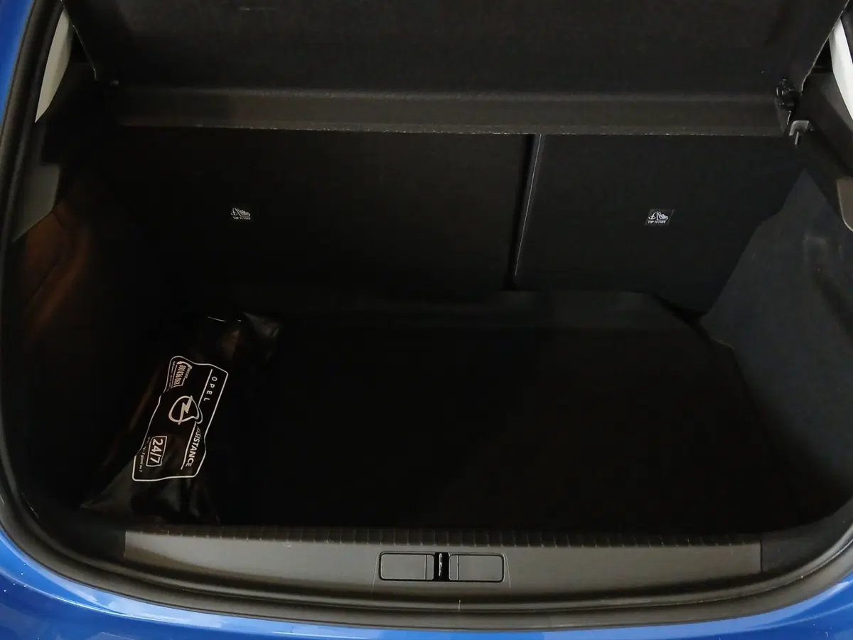 Opel Corsa usata a Genova (17)