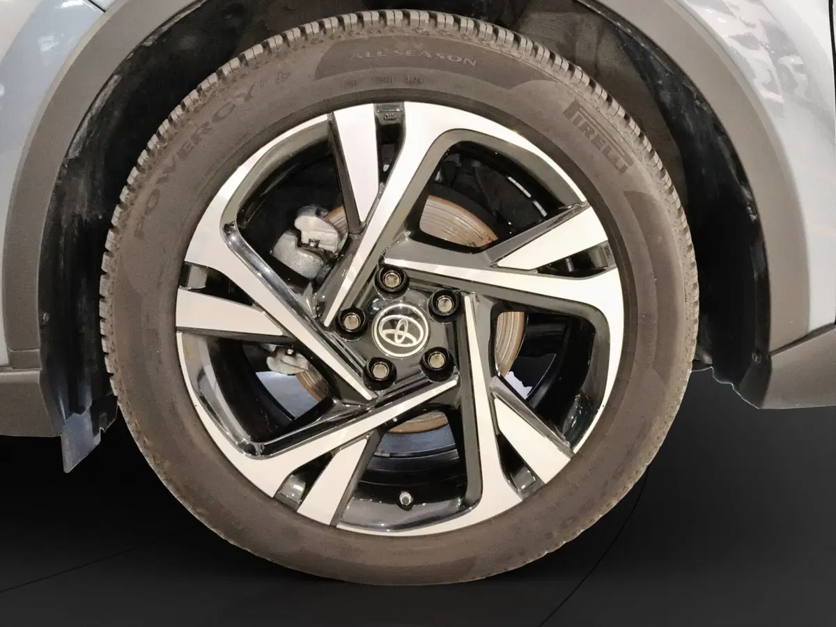 Toyota Toyota C-HR usata a Genova (18)