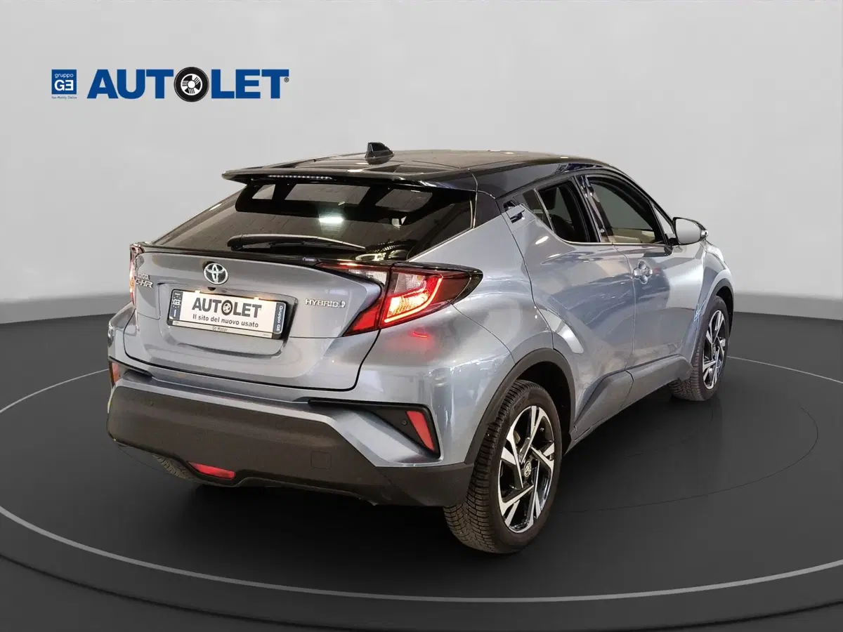 Toyota Toyota C-HR usata a Genova (7)