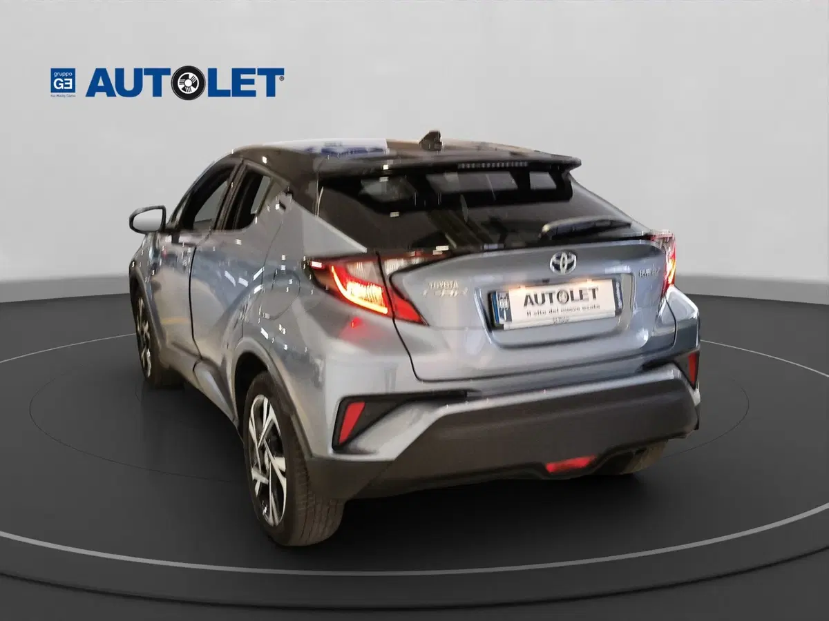 Toyota Toyota C-HR usata a Genova (8)