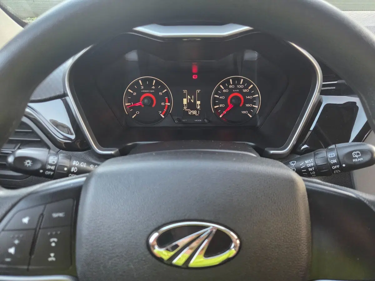 Mahindra KUV100 usata a Torino (10)