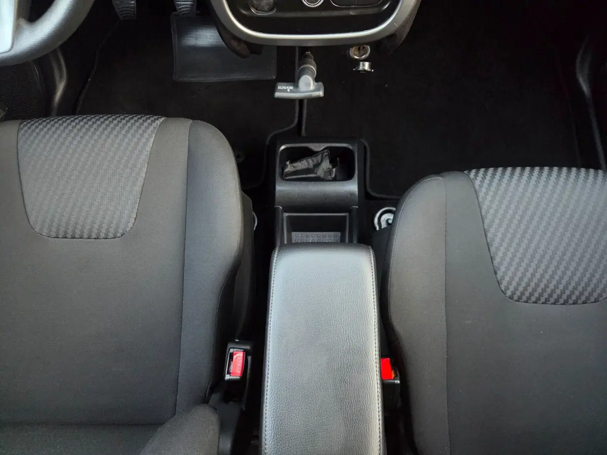 Mahindra KUV100 usata a Torino (20)
