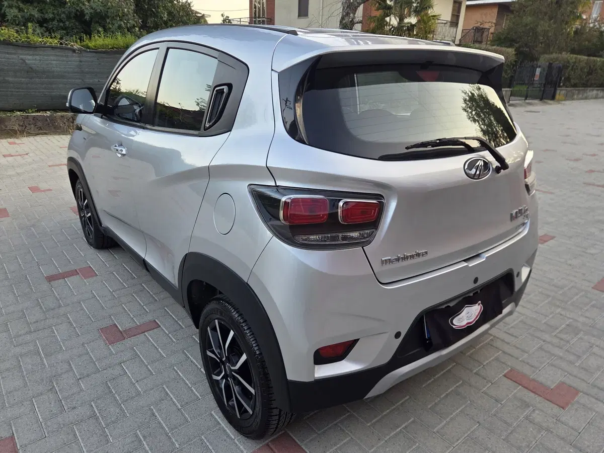 Mahindra KUV100 usata a Torino (4)