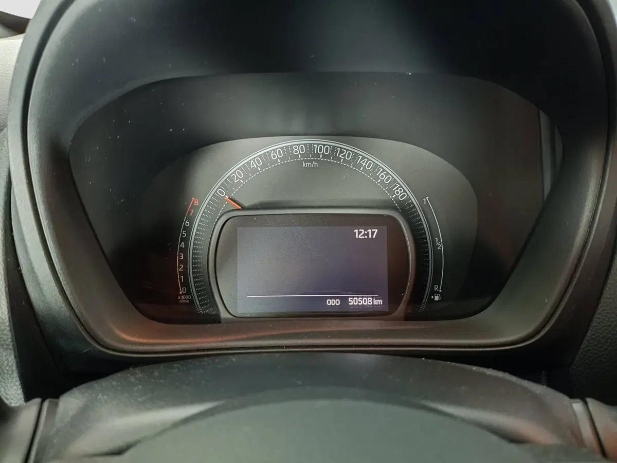Toyota Aygo X usata a Ascoli Piceno (13)