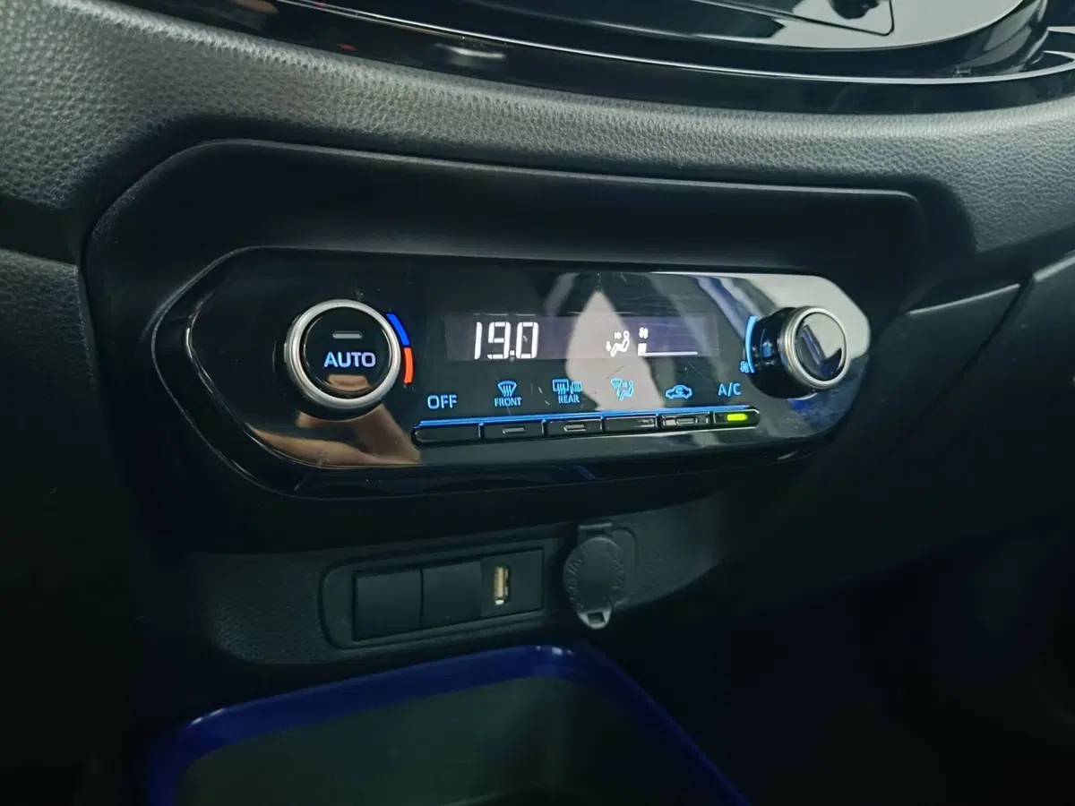 Toyota Aygo X usata a Ascoli Piceno (14)
